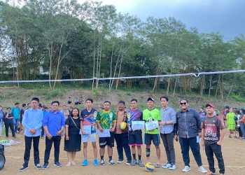 Turnamen Volly Sopou Namaposo CUP I Ditutup, Tim GKPS Sapangambei Sirpang Tolu Raih Juara 1