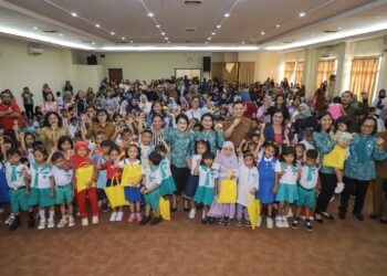 Lomba Mewarnai Tingkat PAUD, Ketua TP PKK Hadir Berikan Semangat